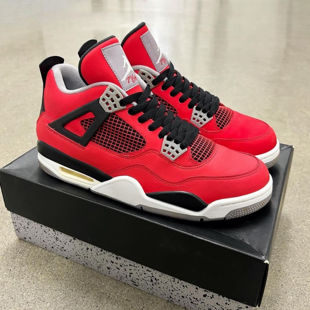 Size 10 - 2013 Air Jordan III Retro Toro Bravo in pre-owned condition.